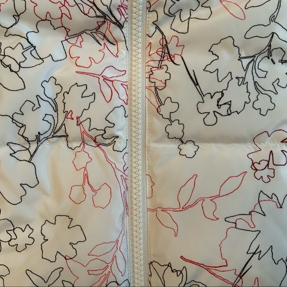 Lands End Women’s Down Puffer Vest Size S - Picture 5 of 8